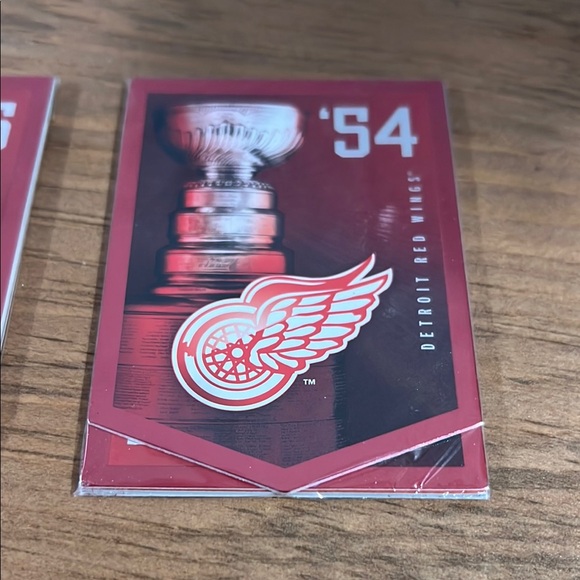 Brand New in Sealed Package - 2011/2012 Panini Molson Canadian Stanley Cup Cards - Picture 3 of 10